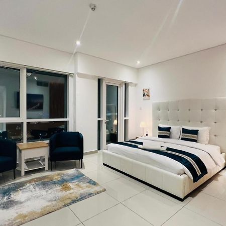 High Floor With City Skyline & Burj Khalifa View 3 Bedroom Unit Marina Dubái Exterior foto
