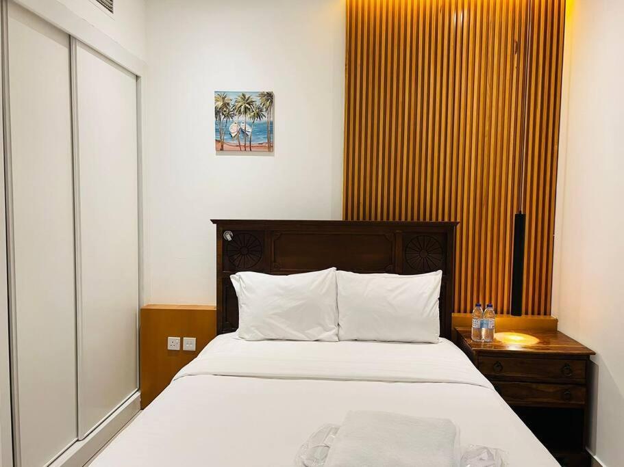 High Floor With City Skyline & Burj Khalifa View 3 Bedroom Unit Marina Dubái Exterior foto