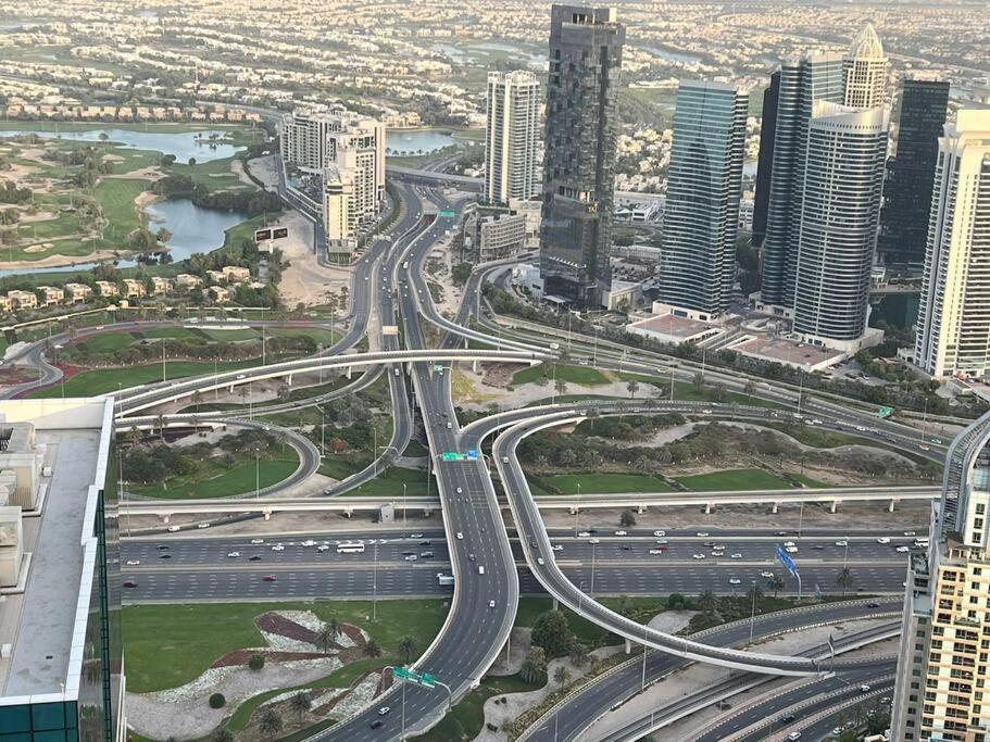 High Floor With City Skyline & Burj Khalifa View 3 Bedroom Unit Marina Dubái Exterior foto