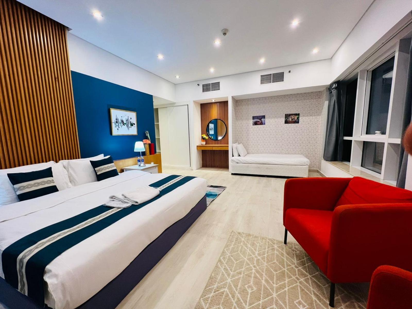 High Floor With City Skyline & Burj Khalifa View 3 Bedroom Unit Marina Dubái Exterior foto