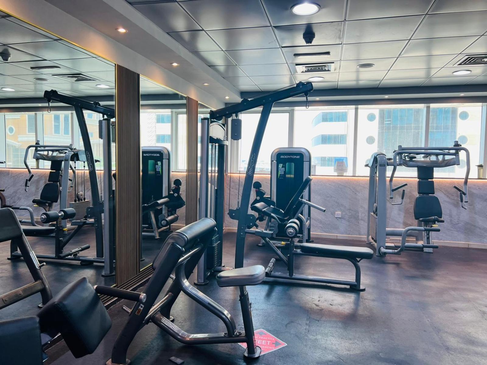 High Floor With City Skyline & Burj Khalifa View 3 Bedroom Unit Marina Dubái Exterior foto