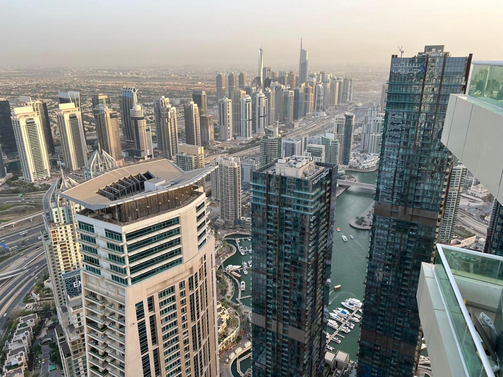 High Floor With City Skyline & Burj Khalifa View 3 Bedroom Unit Marina Dubái Exterior foto
